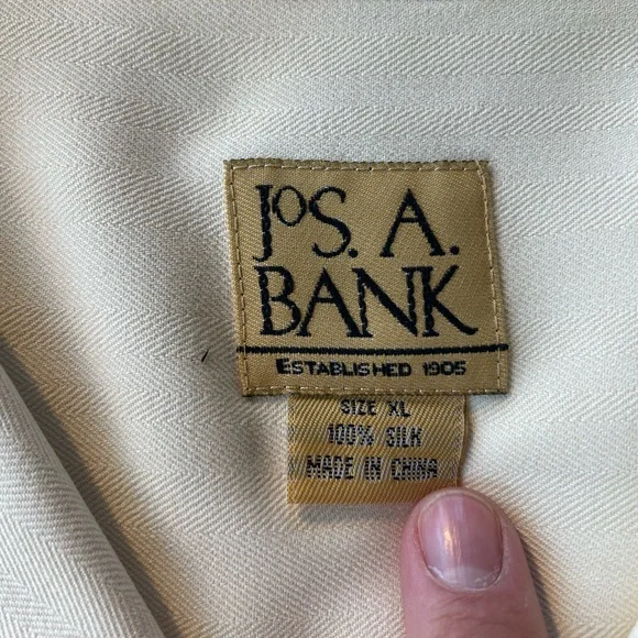 Jos A Bank 100% Silk Casual Button Down - Picture 2 of 3